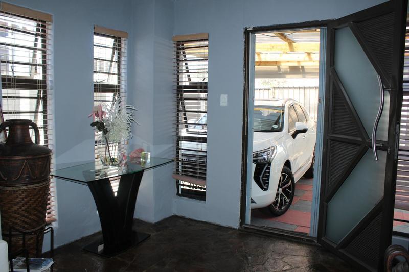 2 Bedroom Property for Sale in Parow Western Cape